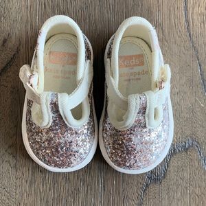 Never worn baby keds